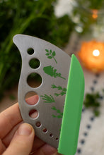 Load image into Gallery viewer, Herb stripper/cutter