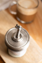 Load image into Gallery viewer, Mason Jar - Self closing pour spout